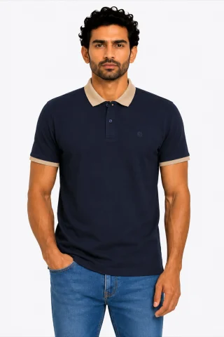 men PK cotton polo collar detail close up