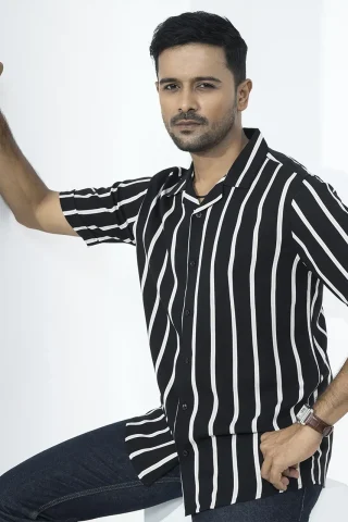 men's Cuban shirt in black with striped design