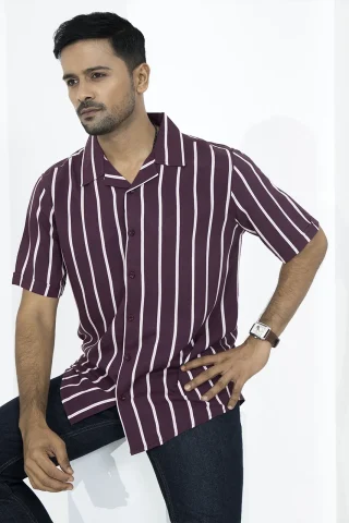Maroon half sleeve Cuban shirt detail